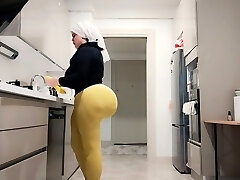 my big backside stepmom caught me watching at her ass