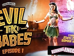 BurningAngel Barmaid Jewelz Blu Gives A Hot Tiki Spectacle