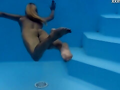 emily ross-le meilleur de la russie dans et hors de la piscine