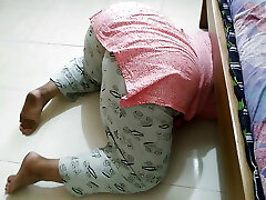 Indian super hot bhabhi stuck under bed while huge caboose fucked and cum wild