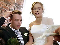 VIP4K. Married couple determines to sell bride’s puss for good