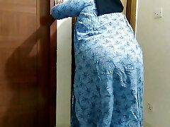 Saudi Arabia Sizzling Aunty ko mast chudai - Anal fuck & cum out inwards huge ass Saudi Arabia Sizzling Aunty ko mast chudai - Anal fuck & cum out inwards huge ass