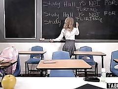 nastolatek student lola wróżką poprosił o dodatkowy czas zatrzymania z jej wielki kutas nauczyciela