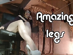 The amazing gams of MistressOnline The amazing gams of MistressOnline