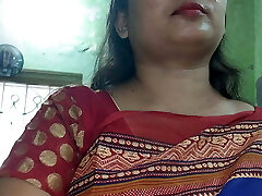 indiano bhabhi ha sesso con stepbrother mostrando tette