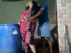 My school pal's mom was working at home and I hid behind her and caught her and had hookup with my friend's mother.