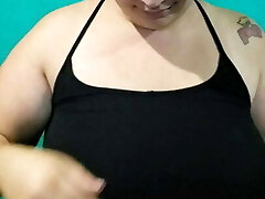 Big Boobs BBW Teen Flashes Her Amazing Tits