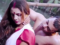 Buxom Indian Woman Is Having Sex With A Jaw-dropping Guy Who Is