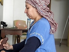 kurdyjska zdradzająca żona uprawia seks z dużym kutasem w niemczech