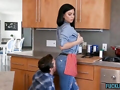 Brianna Beach In M0m Boinked By Steps0n In Front Of Spouse Brianna Beach In M0m Boinked By Steps0n In Front Of Spouse