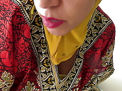 Huge ass saudi arab milf cheating for rough fucky-fucky in hijab