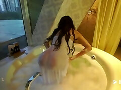 Tease Sofia Big Dairy Cow in Bathtub Tub Intercourse Looking Great, Sexy Lady! 1080P