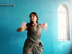 Kavya Suresh super hot dance