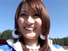 Ultra-kinky Japanese chick Yui Tatsumi drops on her knees to deep-throat
