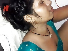 Magnificent blouse wali bhabhi ko choda, indian lady fucking