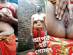 My stepsister make her bath video. Beautiful Bangladeshi chick big bra-stuffers mature shower with full naked
