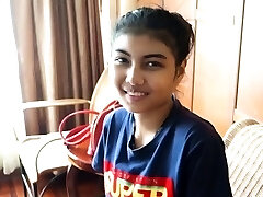 Thai beauty with enticing body kinks gets fur pie eaten Thai beauty with enticing body kinks gets fur pie eaten