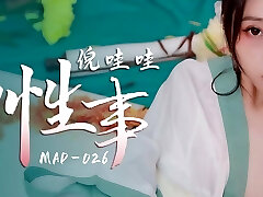 Beautiful Chinese model does not hold back her wails during passionate poke