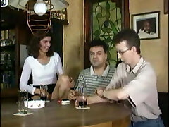 Kinky Handballing in a german pub
