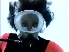 Vintage Scuba-lez hott