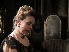 afortunado chica maduro se folla a una pequeña chica rubia caliente y tetona afortunado chica maduro se folla a una pequeña chica rubia caliente y tetona