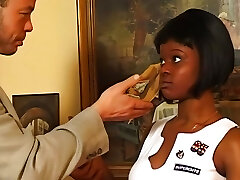 ebony teenie wird nach blowjob gezuechtigt