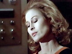 L'occhio dietro la parete (1977)