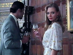 La Regina degli Elefanti 1997 (VHS Restored) La Regina degli Elefanti 1997 (VHS Restored)