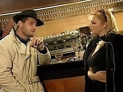 सेक्सी इतालवी माँ गुदा हो रही गड़बड़- सेक्सी इतालवी माँ गुदा हो रही गड़बड़-