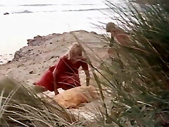 1976 (1976) 1976 (1976)