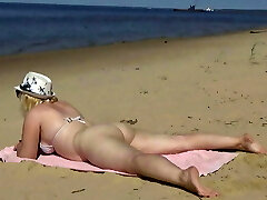 Buddy a milf- beach blowjob