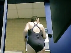 Ogromny cellulit dupy naga nosić фэм pokój w kostiumie kąpielowym