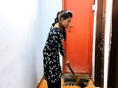 18 Yr Old Indian Maid Has Hook-up With Her House Owner