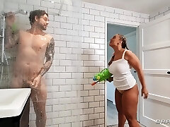 Quickie fucking in the bathroom with cock thirsty babe Beth Bennett