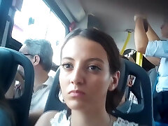 Duas delicinhas manjando minha rola no onibus Duas delicinhas manjando minha rola no onibus