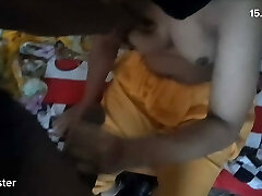 Bangla bhabi Big boobs show nip