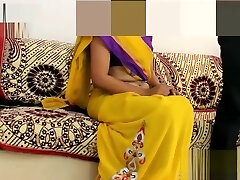 moglie indiana che si scopa duro davanti a marito-hindi audio