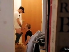 Young student seduces and boink delivery boy (creampie) 