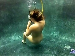 Hayden Bell underwater
