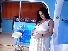 Beautiful preggo dressing gown Beautiful preggo dressing gown