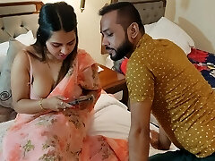 Ek achha honeymoon. Total Movie. Great fucking in a honeymoon. Indian stra Tina and Rahul acted as deshi couple.