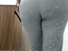 Recording my stepsister's big bootie in the bathroom