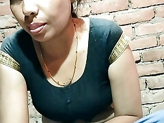 Super-hot Sexy Aunty Ki Total Chudai Unki Bur Ko Chodne ka Maja Bahut Aaya 