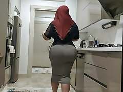 I eyed my stepson play with his dick while I was at work.