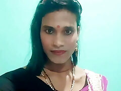 बिनी, एक भारतीय ट्रांसवुमन।