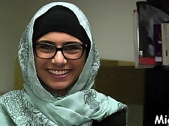 Startling busty latin Mia Khalifa is riding her vibrator