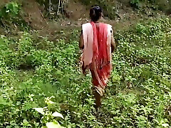 Indian village bhabhi woods fuck in outside
