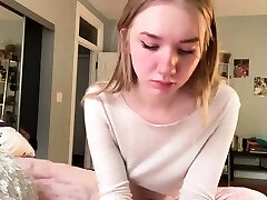 молоденькая блондинка сьерра- первое эротическое видео с мастурбацией