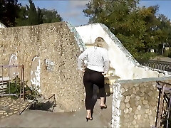 Walk in transparent leggings-Juicy booty in public Walk in transparent leggings-Juicy booty in public