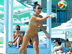 Volleyball with fantastic naked beach girl caught on a hidden camera